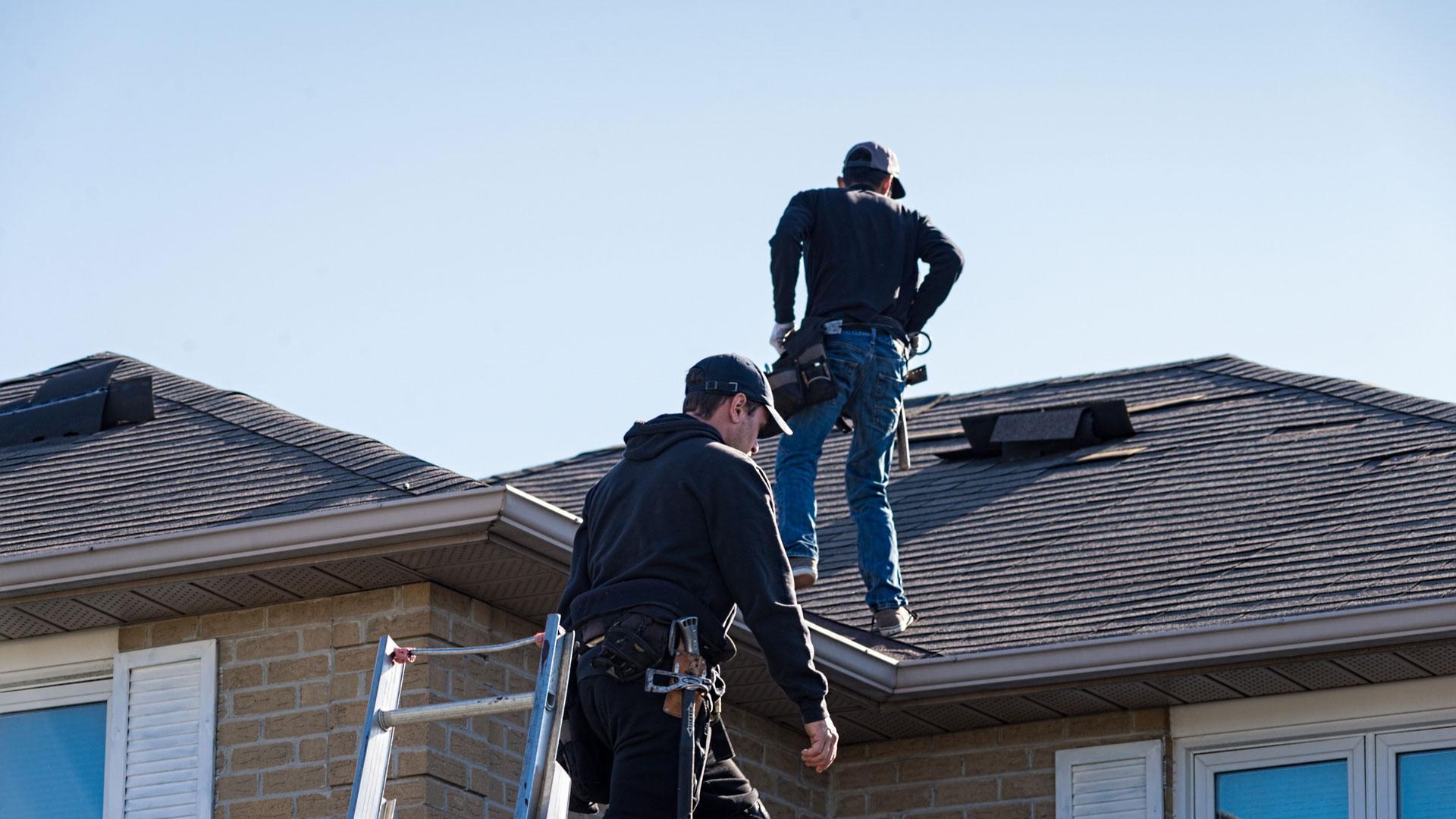 Houston roofing company conducting Sugar Land seasonal roof inspection for free