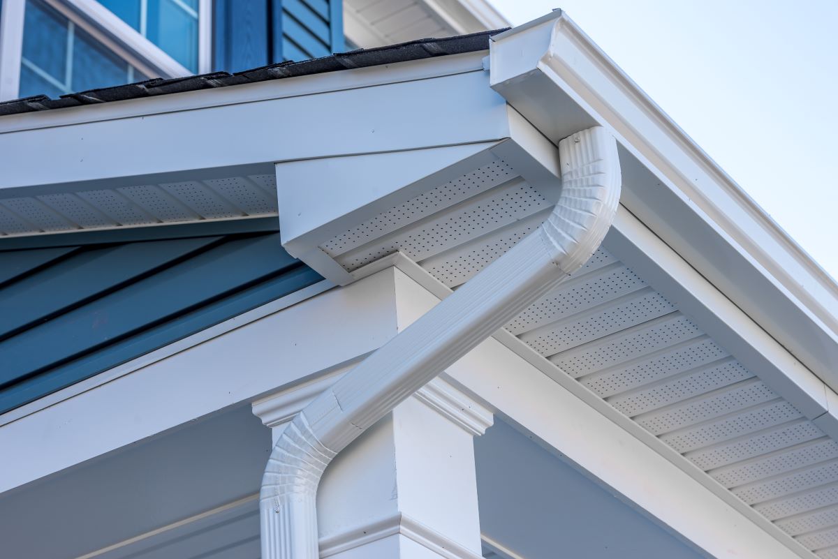 Well-maintained Sugar Land gutter system