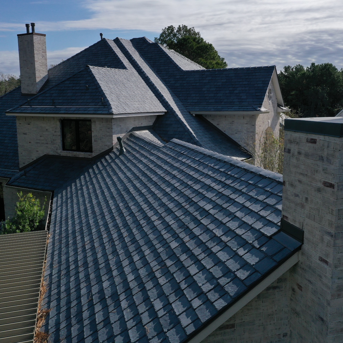Elegant shingles for your roof replacement