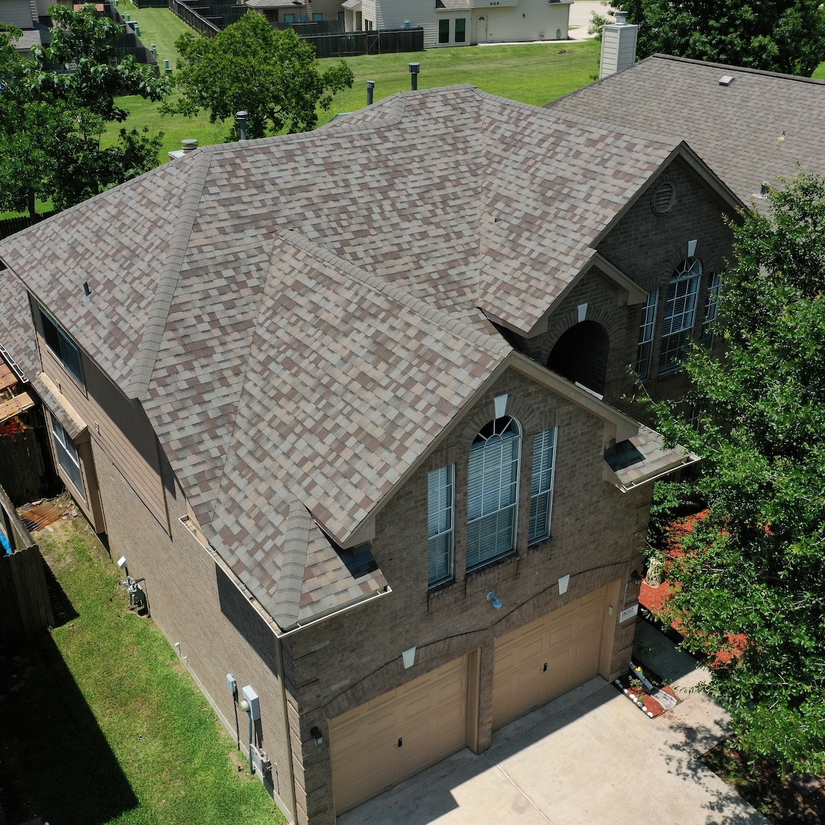 DaVinci shingles installed on a roof