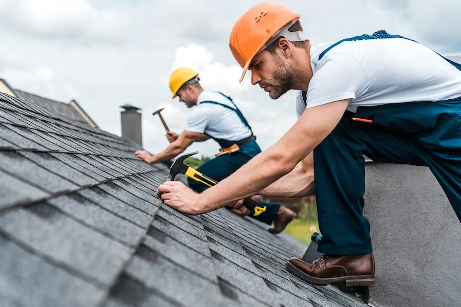 Houston roofer completing Kingwood roof repairs